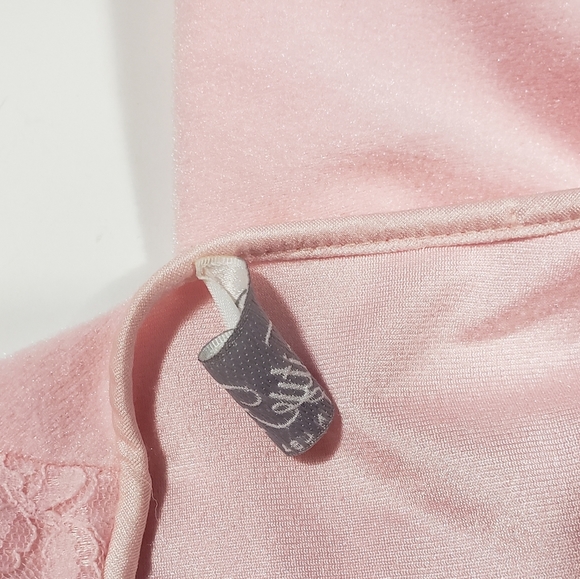 Vintage Vanity Fair Pink Fleece Robe Sz Medium ? Floral Lace Bell Sleeve Zip Up - Picture 15 of 15